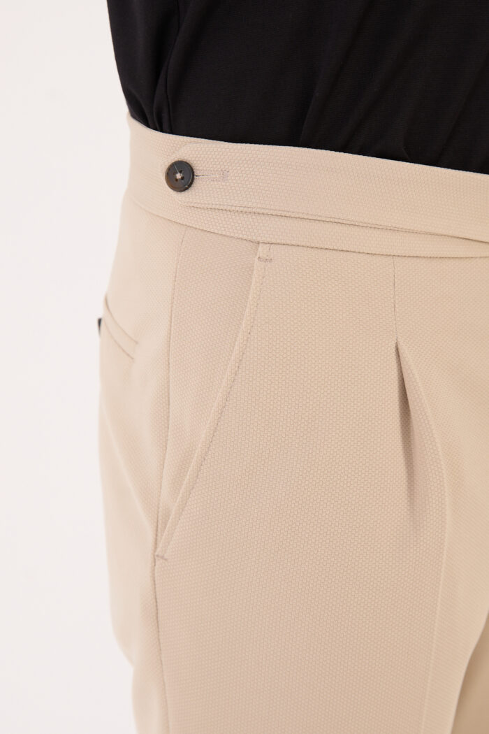 Erkek Bej Slim Fit İtalyan Kesim Kemer Detaylı Klasik Pantolon 012 Model - Görsel 6