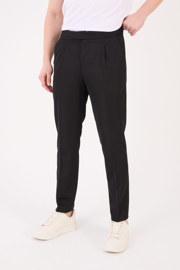 Erkek Siyah Slim Fit İtalyan Kesim Kemer Detaylı Klasik Pantolon 012 Model - Görsel 3