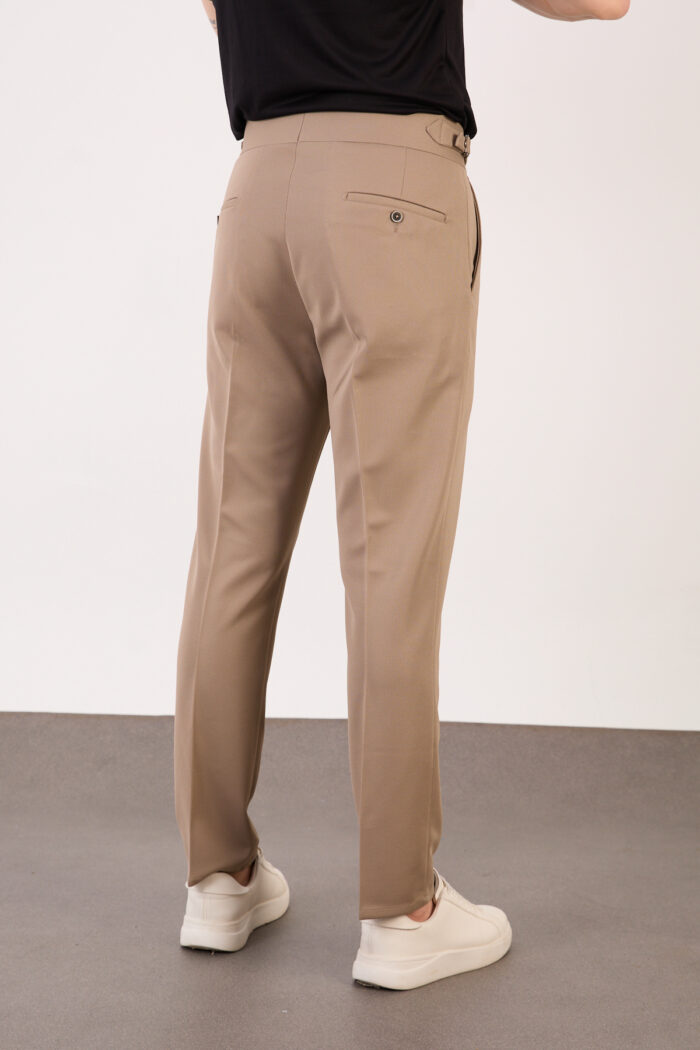 Erkek Vizon Slim Fit İtalyan Kesim Yan Bel Toka Detaylı Pantolon 011 Model - Görsel 6
