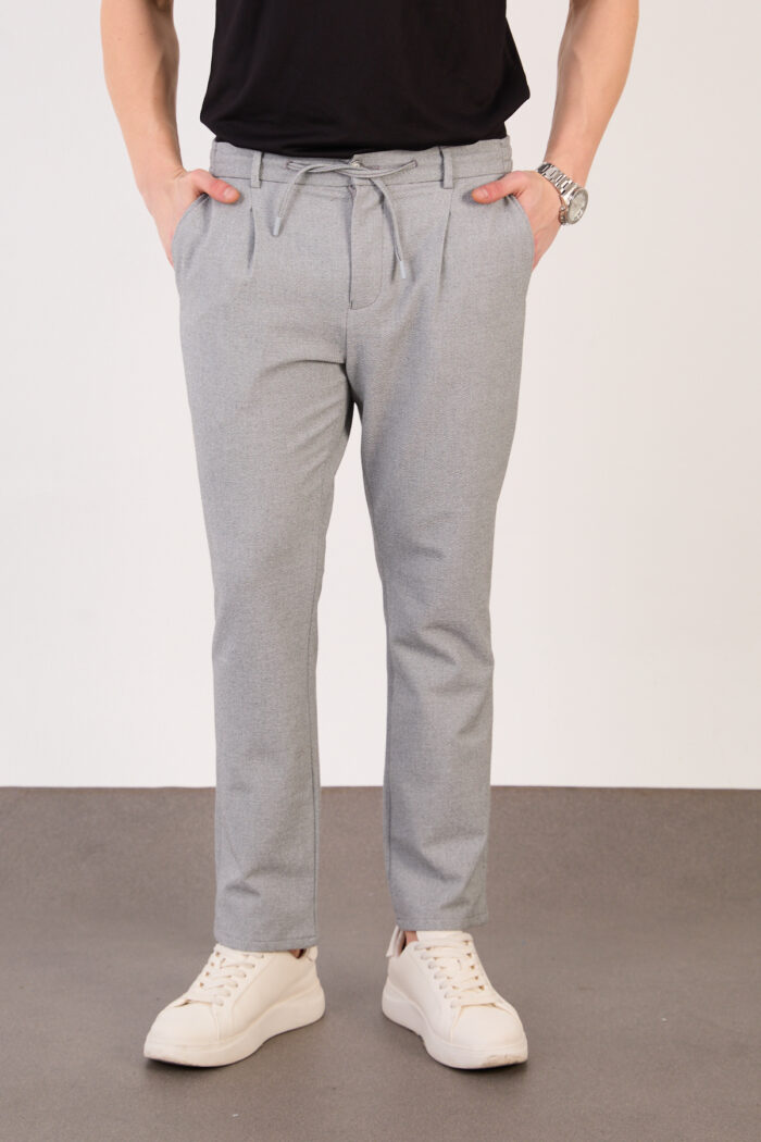 Erkek Gri Jogger Pantolon Yan Bel Lastikli Bağcıklı Gofre Kumaş 2525 Model - Görsel 3